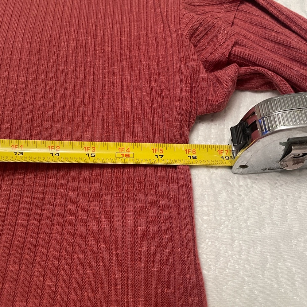 Doe & Rae Small Pullover Ribbed and Ruffled Fall Color Top Excellent Condition - Picture 7 of 11